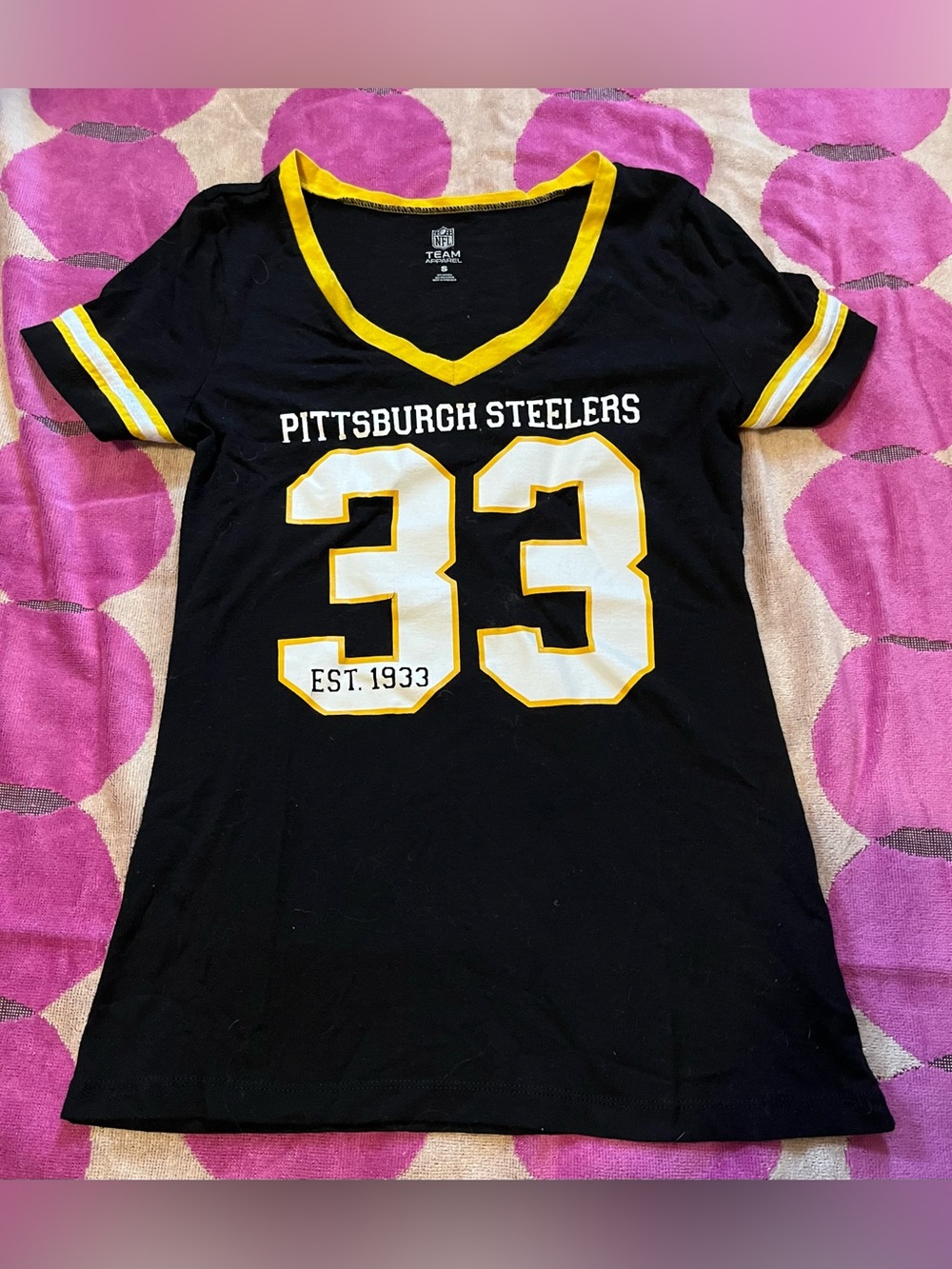NFL Pittsburg Steelers Women’s V-neck